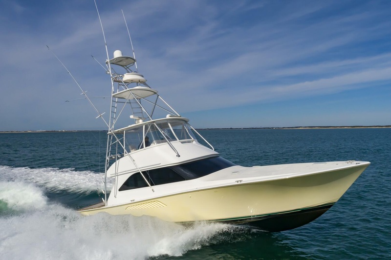 String Line | 48' Viking 2003 | Nest Yachts