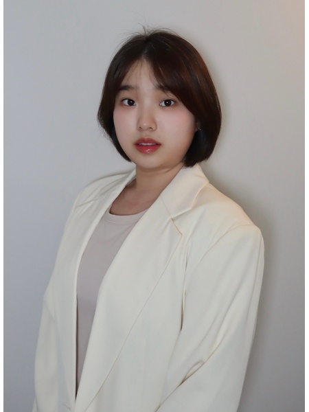 Chunxue Feng