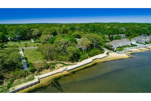 Beautiful Bayfront 5 Bedroom Home