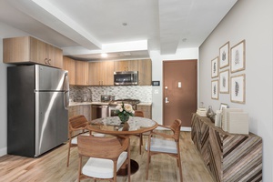 Tax Abated | Astoria 1 Bedroom | 725sqft | Parking Spot Available