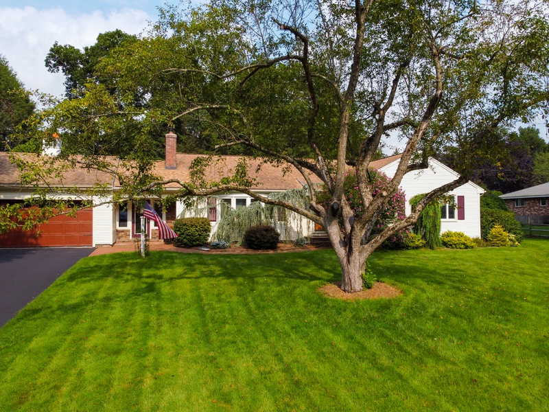 19 Forest Hills Dr, Farmington, CT, 06032 3 BR for sale, Ranch sales