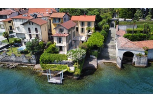 LAKE COMO JEWEL WATER FRONT VILLA