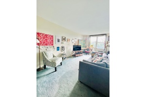 Gorgeous Spacious Oversized One Bedroom Fully Renovated Home Office - Forest Hills/Rego Park - Excellent Location
