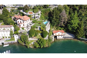 TORNO | LUXURY LAKE VILLA
