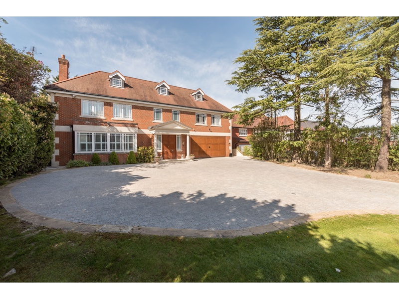 Beech Hill, Hadley Wood, Hertfordshire, Greater London, EN4 0JN