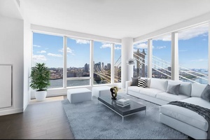 Stunning Corner 2 Bed with Jaw dropping Water & City Views