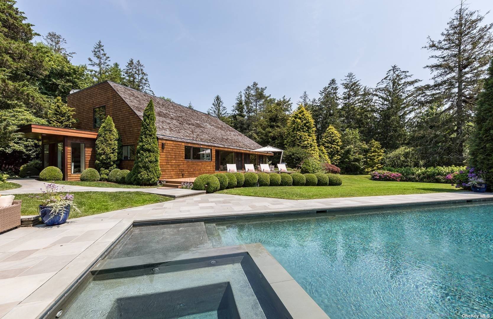 21 Jericho Road, East Hampton, NY, 11937 6 BR for sale, Residential