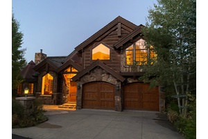 72 Snowy Ridge road