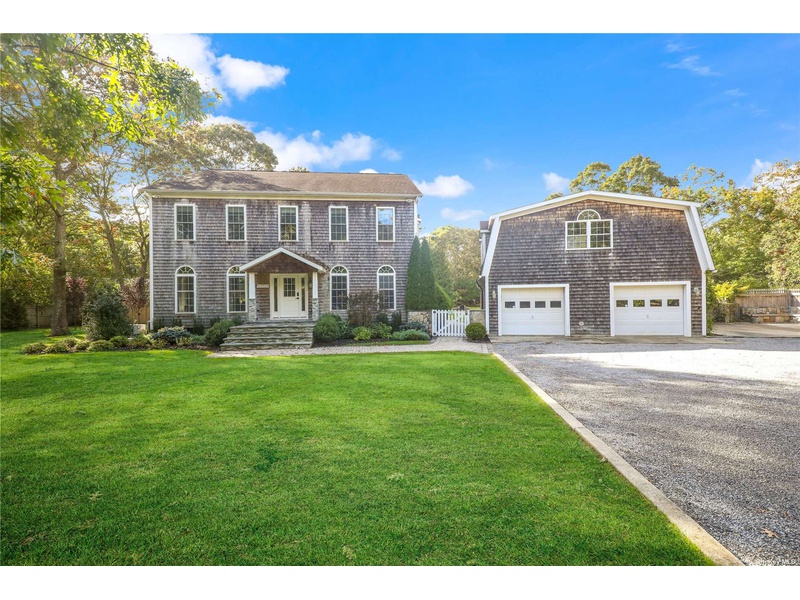 26 Box Tree Road, East Quogue, New York, 11942 4 BR for sale