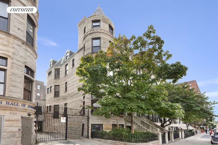 Exploring in Hamilton Heights