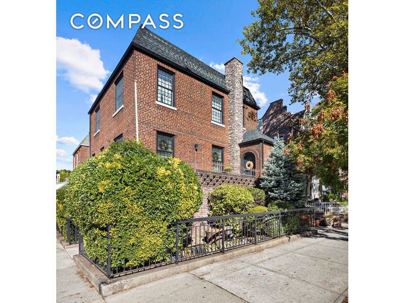 7124 Colonial Road, Brooklyn, NY, 11209 4 BR for sale, apartment