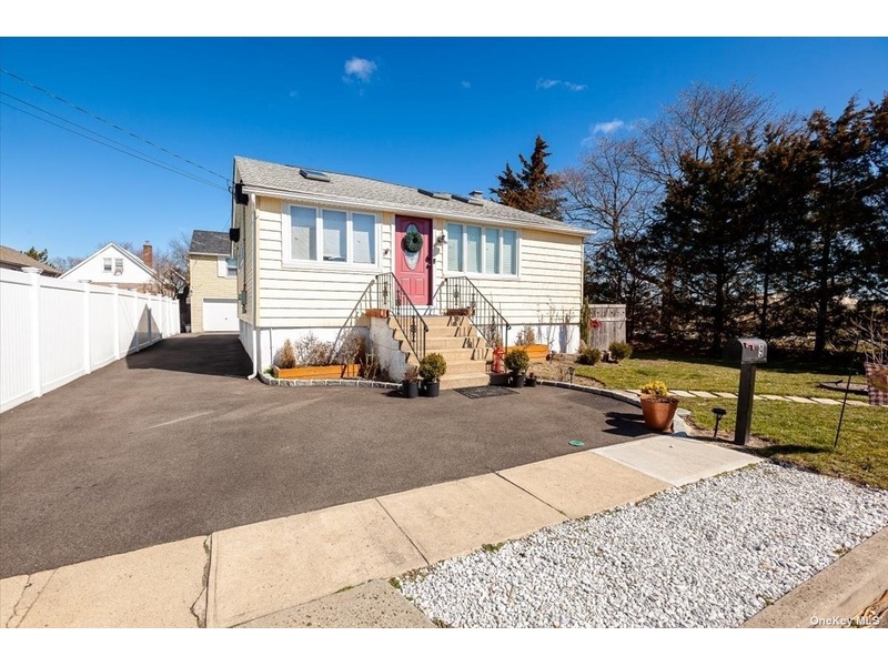 9 Court Street, East Rockaway, NY, 11518 2 BR for sale, Residential