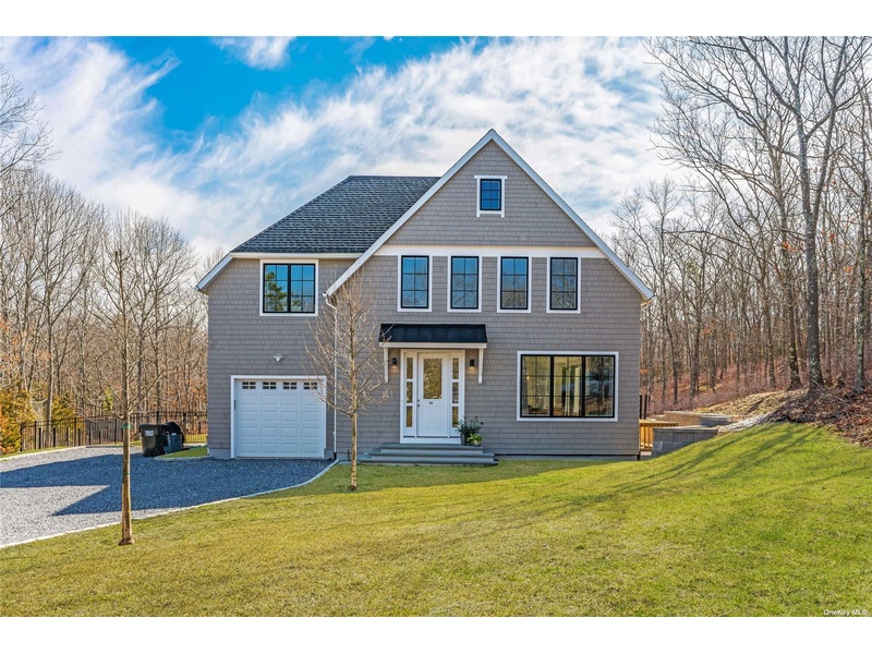 42 Squires Boulevard, Hampton Bays, NY, 11946 4 BR for rent