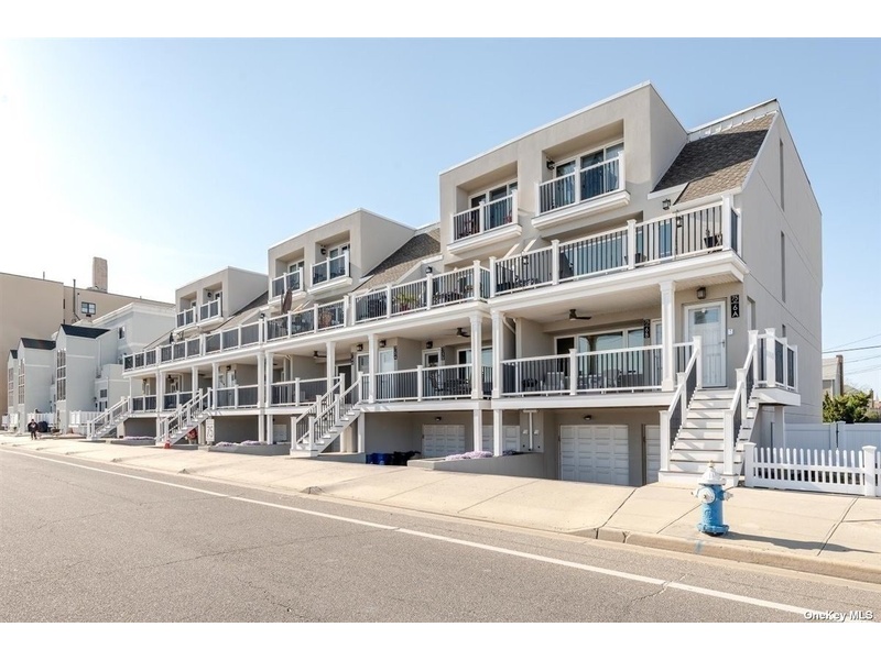 75 Broadway, Long Beach, NY, 11561 2 BR for rent, Residential Lease