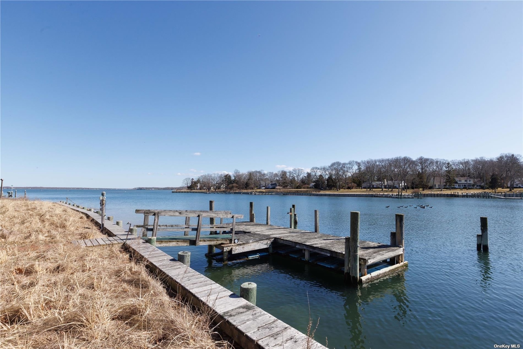 2515 Calves Neck Road, Southold, NY, 11971 5 BR for sale, Residential