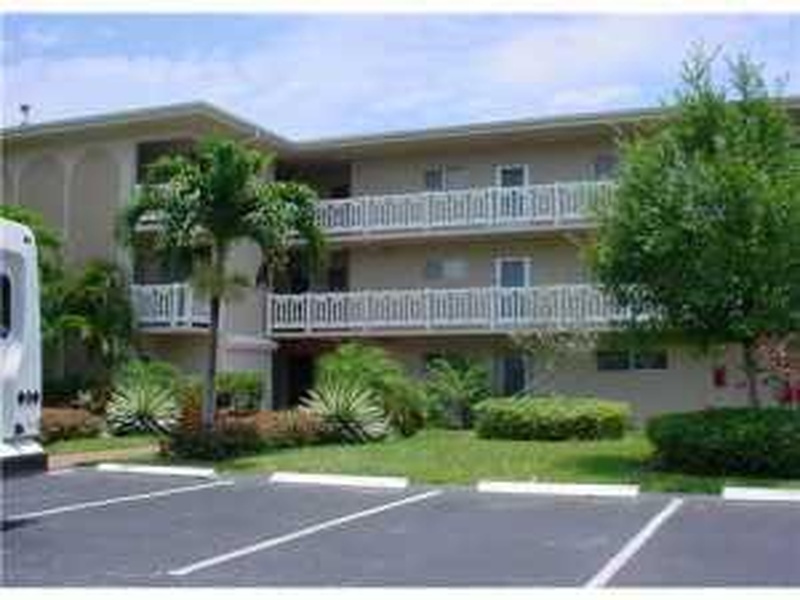 2687 N Garden Drive, Lake Worth, FL, 33461 2 BR for sale, Condo sales