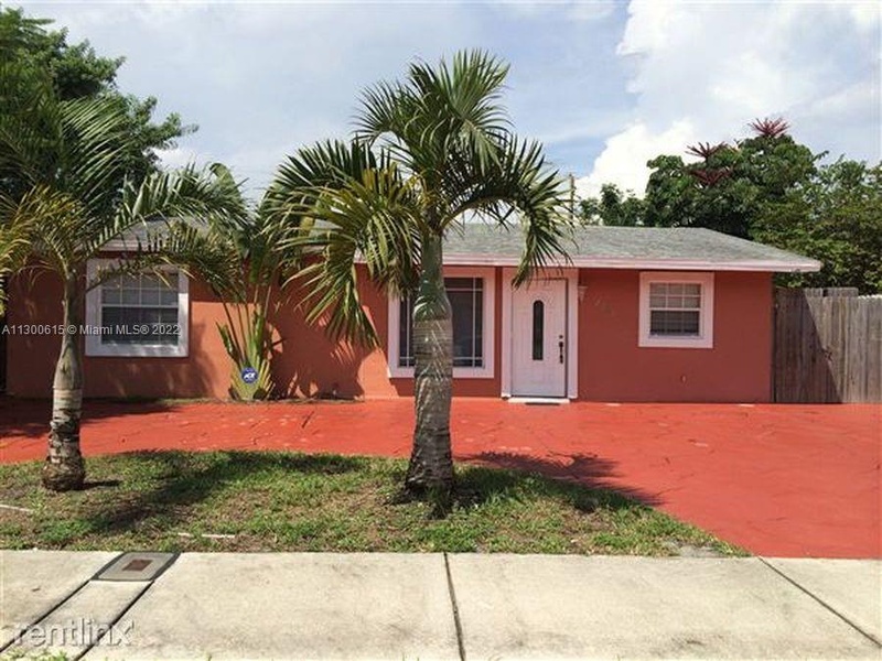 1385 SW 47th Ter, Fort Lauderdale, FL, 33317 3 BR for sale