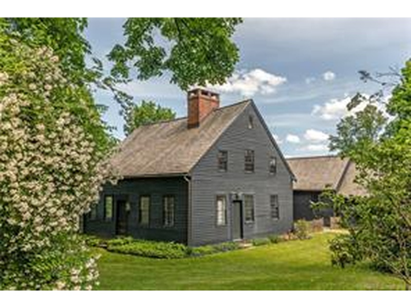 264 Painter Hill, Roxbury, CT, 06783 5 BR for rent, singlefamily