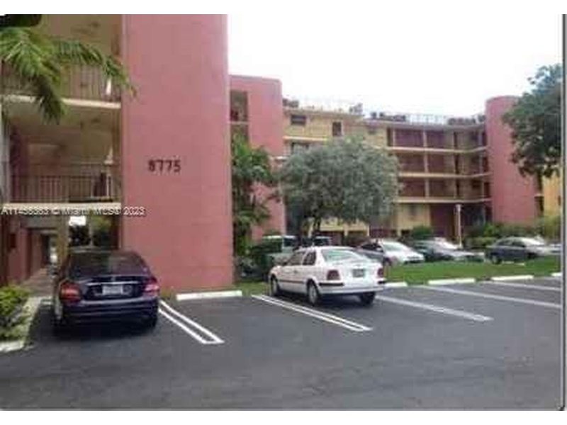 8775 Park Blvd, Miami, FL, 33172 2 BR for sale, Residential sales Nest Seekers