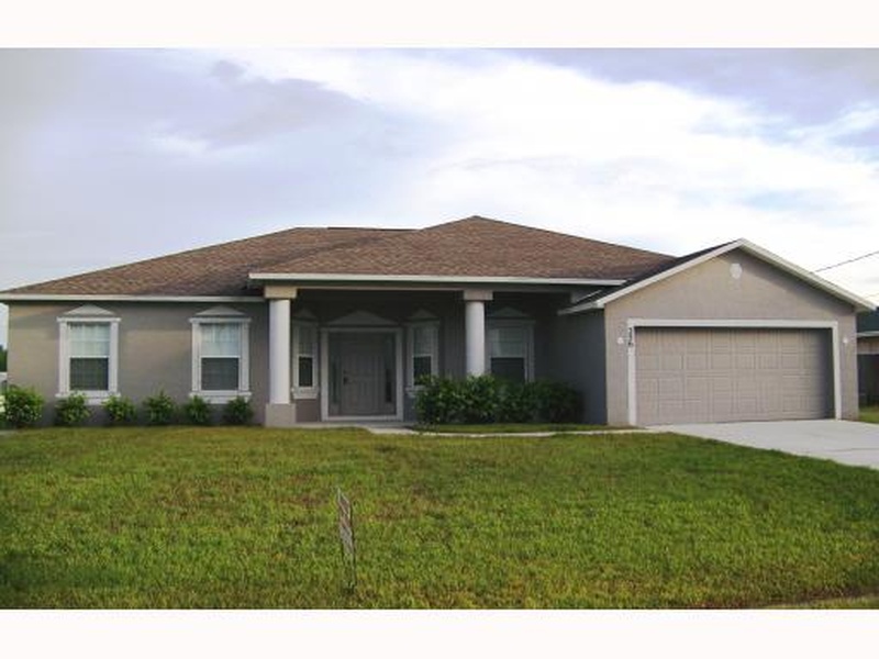 256 SW Essex Drive, Port Saint Lucie, FL, 34984 4 BR for rent, singlefamily rentals Nest