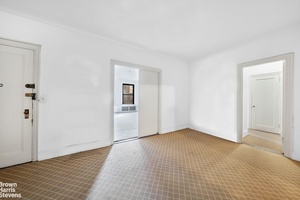 Large suite of medical offices on ground floor of The White House with semi private, discreet entrance on West 87th Street across from subway entrance.