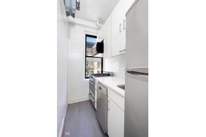 Motivated Seller ! Welcome home to this renovated, cozy, north facing, prewar studio apartment in a full service building.