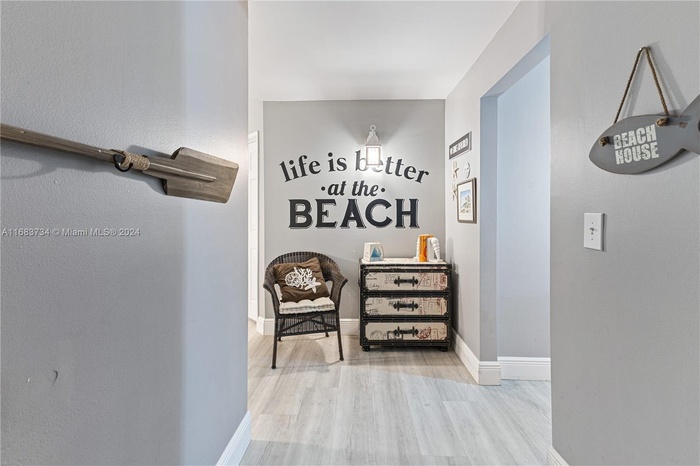 Spacious Living- and Dining Room with Open Kitchen. Ideal to relax or host friends and family.
651 Okeechobee Blvd., Unit #202, West Palm Beach, FL.  