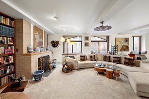 TRUE 3 BEDROOM WITH WOODBURNING FIREPLACE !