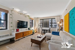 Renovated corner one bedroom with tons of natural light !