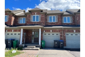 Beautiful amp ; Spacious 2 Story Freehold Townhome in Credit Valley !