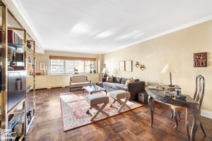 NEW TO MARKET ! A rare and coveted high floor corner home with nearly 40 feet of frontage over Park Avenue and vistas of the Empire State Building in a ...
