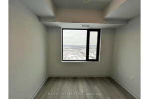 Welcome To CG Tower ! Gorgeous and Bright 1 Bedroom 1 Washroom Condo.