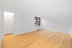 Welcome to The Hamilton in the heart of Greenwich Village !