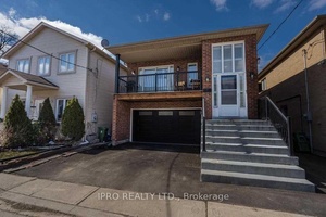 Shared Accommodation 1 Bedroom Available In Newly Renovated 4 Bedroom Raised Bungalow Located On A Quiet Private Street.