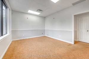Prime Medical Professional Office Space For Lease !