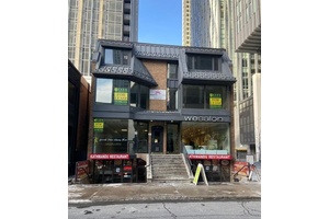 Rare Yorkville restaurant opportunity ; Retirement sale of long established operation.