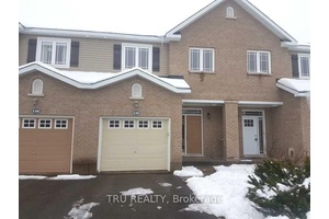The sought after Berwick 2 model welcomes you with an open and airy main floor, seamlessly connecting the living, dining, and kitchen areas, all beautifully finished with hardwood and ceramic ...