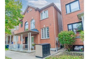 NOTE Photos are from Jan 2022 Welcome to your dream home in the heart of the Junction Triangle !