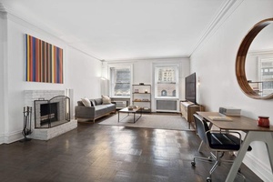 Located just off Park Avenue, in the heart of Murray Hill, this top floor one bedroom, one bath unit exudes prewar charm with modern amenities.