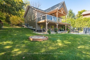 Welcome to this 5 Year old, 3 Bedroom, 3 Bathroom Four season Cottage !