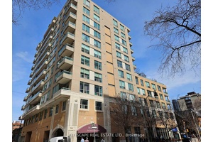 Welcome to a spacious and bright 2 bed and 2 full baths corner unit located at a prime Toronto downtown location !
