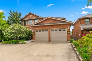Welcome to this beautiful family home nestled in the sought after Clearview neighbourhood.