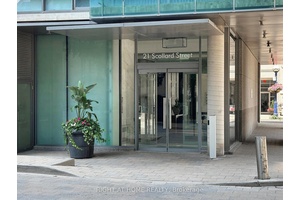 Modern, turnkey, adorable 1 1 bedroom with parking and locker right in the heart of trendy Yorkville in the seven storey Villas condos on 21 Scollard !