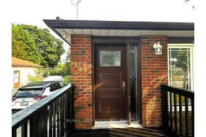 Lovely 4 Level Back Split In Mature North Oshawa Neighbourhood.