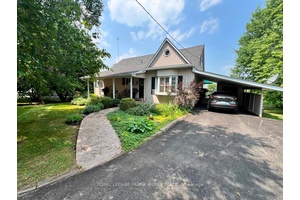 HIDDEN GEM ! ! This is the Unique Enchanting Home You've Been Waiting For !