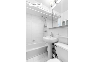 OPEN HOUSE BY APPOINTMENT ONLY Spacious, Bright, and Serene One Bedroom in Prime Gramercy Welcome to Apartment 8R at Gramercy East a rarely available, oversized one bedroom retreat in the ...