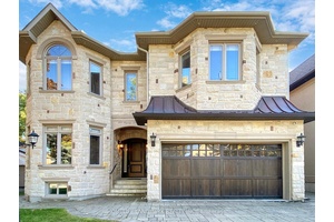 Ultra Luxurious Custom Built Home.