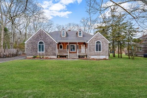 Unlock the potential of this 3 bedroom, 3 bathroom single family home in a prime location of Southampton !