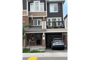 THIS END UNIT 3 STORY TOWN HOUSE IS FULL OF LIGHT HAVING 3 BEDROOMS GOOD SIZE AND 2 FULL BATHROOMS 1 2 BATHROOM 1541 SQ FT BUILDER DOCUMENTS LOCATED ON ...