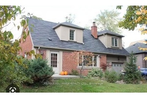 Beautiful Home in the St Andrews Neighborhood, 3 2 Bedrooms, 2 Baths.